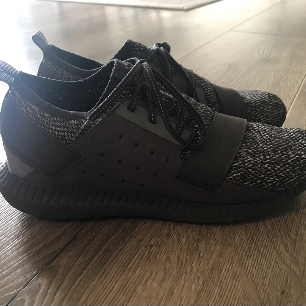 Under Armour Men’s Sneakers - Picture 2 of 6